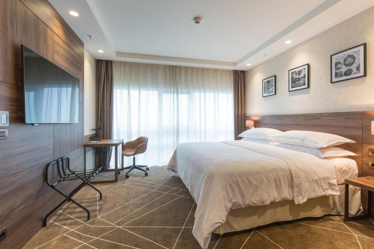 Sheraton Novi Sad Bagian luar foto