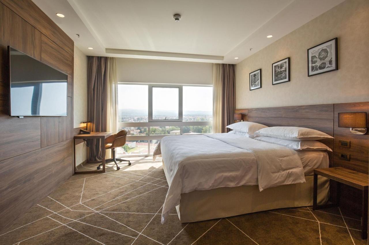 Sheraton Novi Sad Bagian luar foto