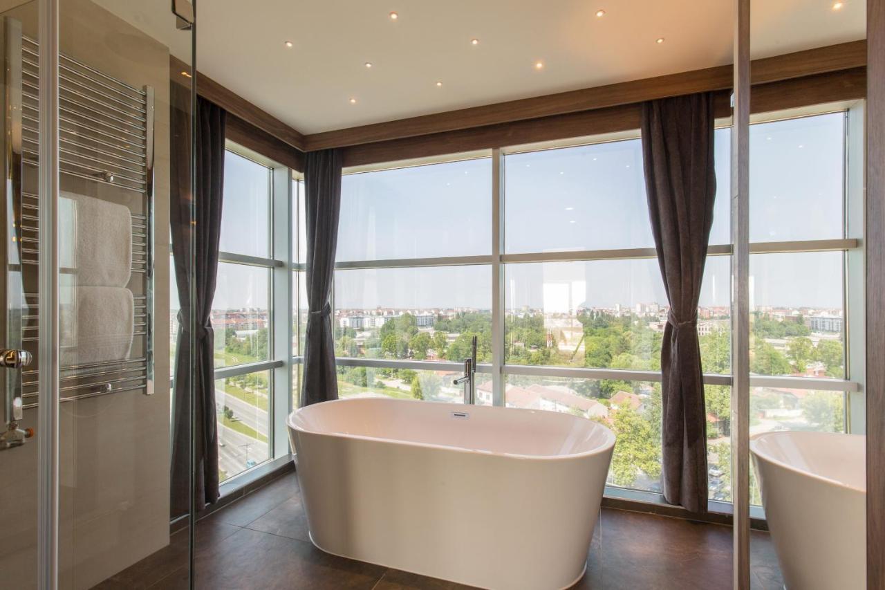 Sheraton Novi Sad Bagian luar foto