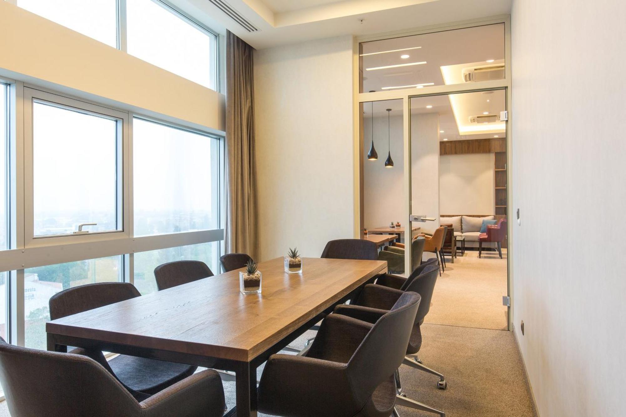 Sheraton Novi Sad Bagian luar foto