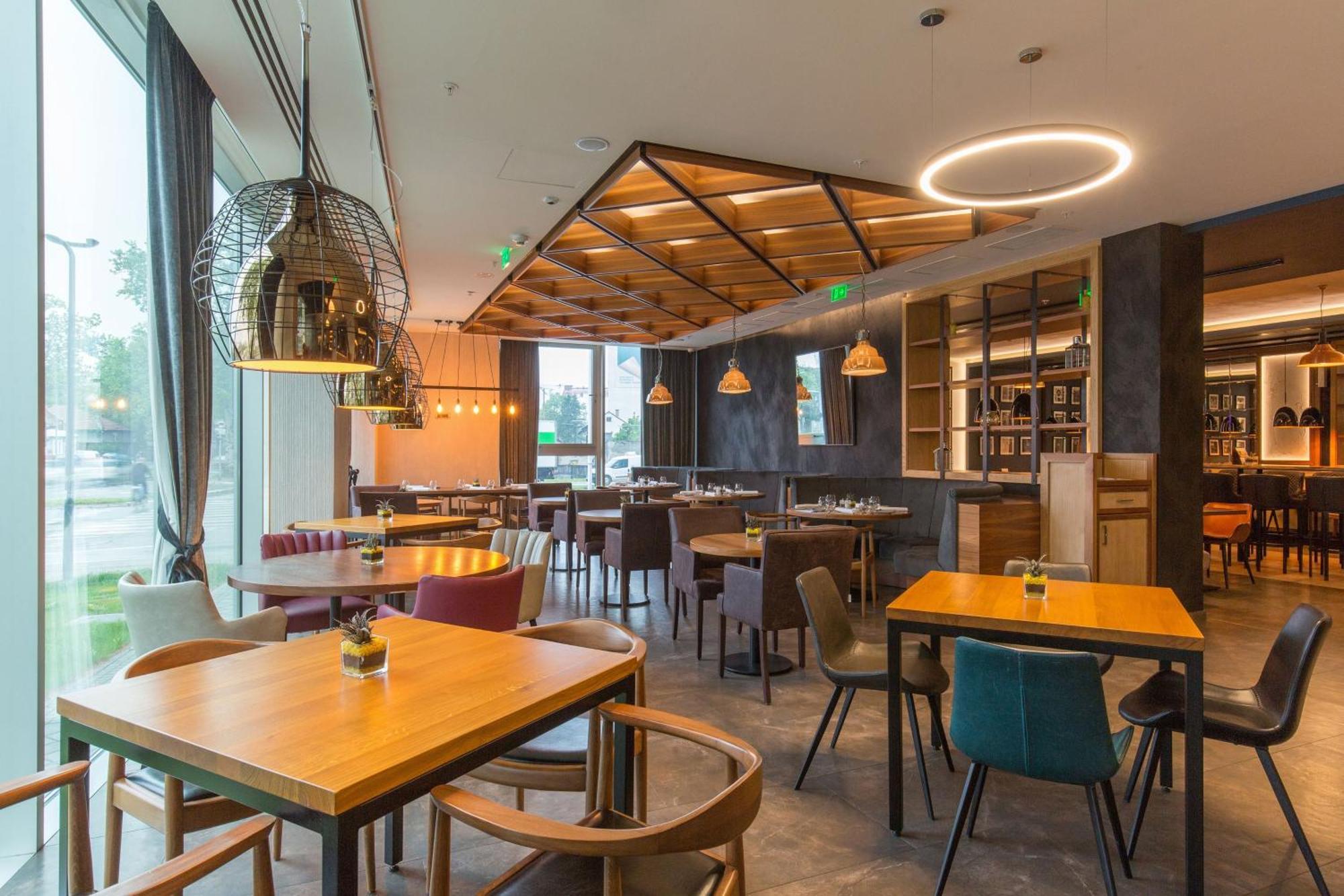 Sheraton Novi Sad Bagian luar foto